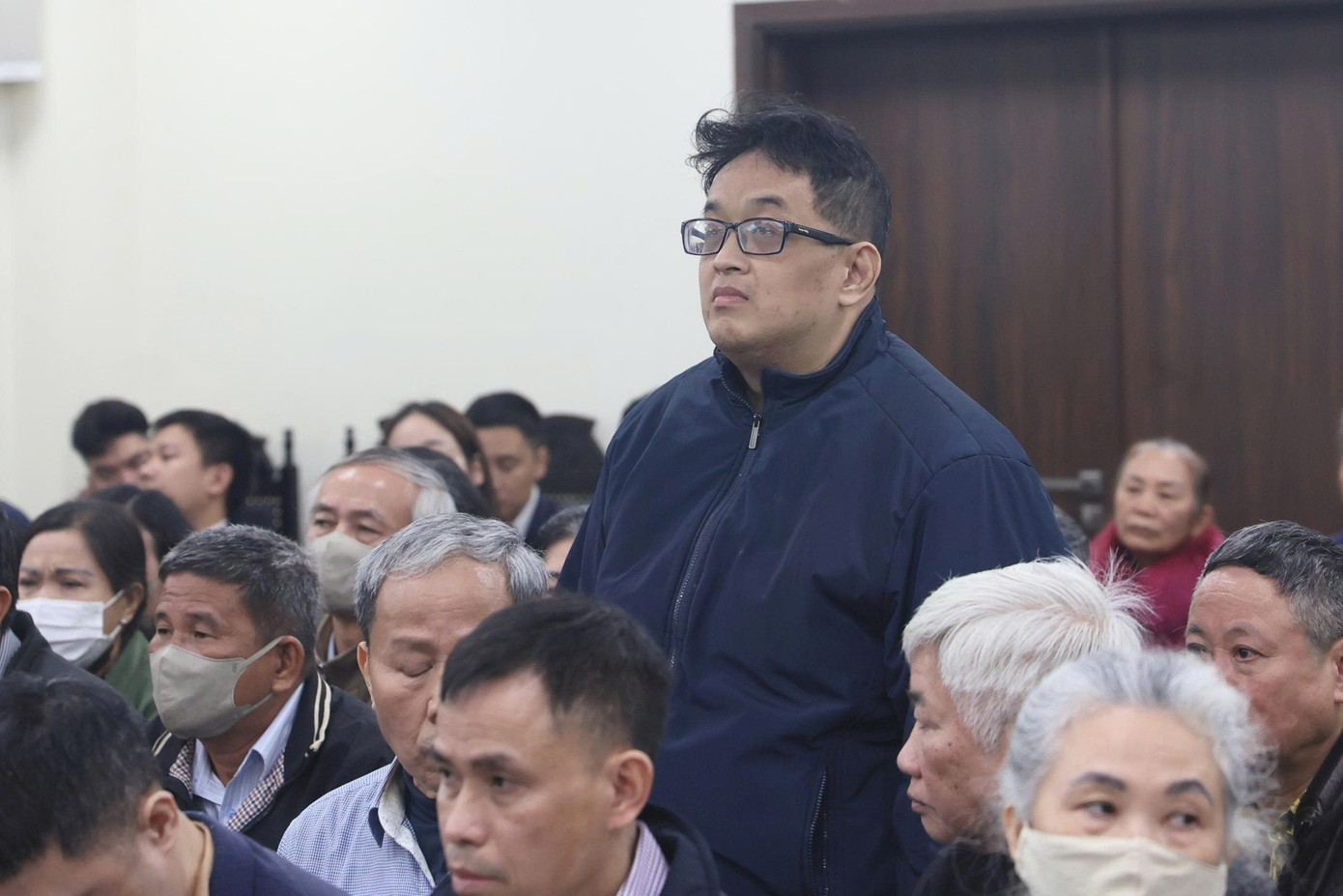 Cựu Viện trưởng Huỳnh Nguyễn Lộc phản b&aacute;c c&aacute;o buộc hối lộ 47 tỷ đồng trong phi&ecirc;n t&ograve;a - Ảnh 2.