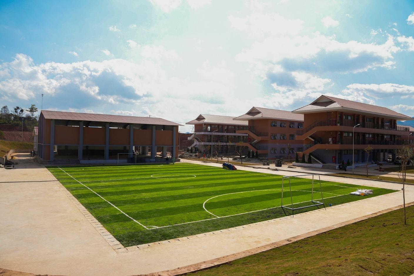 Cận cảnh trường phổ thông hiện đại nhất vùng biên giới phía Bắc: Rộng 6,88 ha, vốn đầu tư 230 tỷ đồng - Ảnh 7.