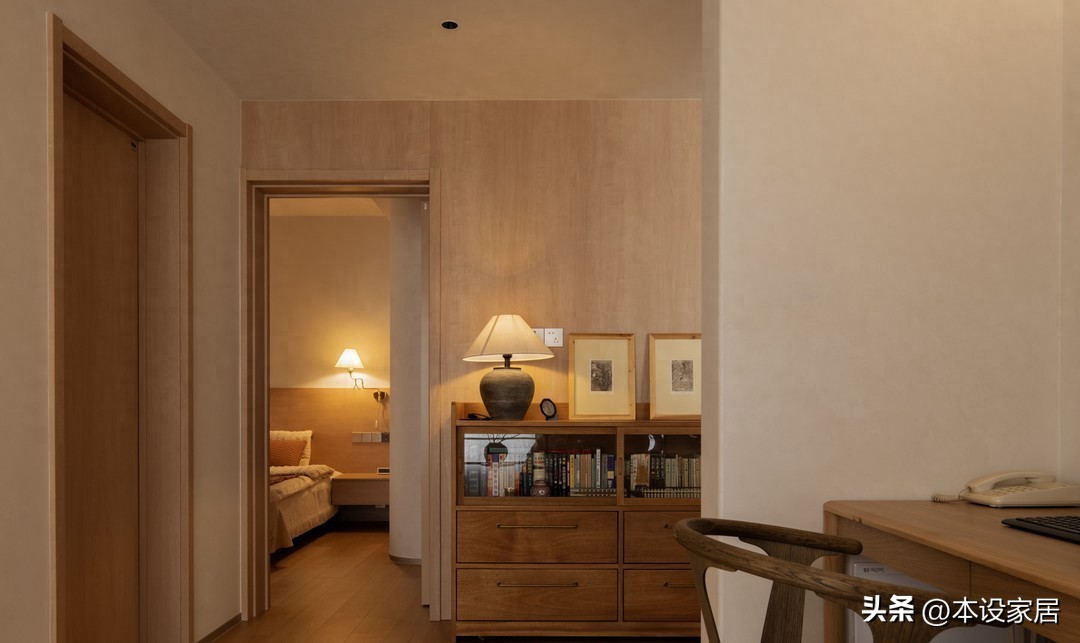 Cặp vợ chồng 70 tuổi sở hữu căn hộ gây sốt mạng xã hội: Chỉ riêng phòng khách đã được sao chép hàng loạt vì quá tinh tế- Ảnh 1.