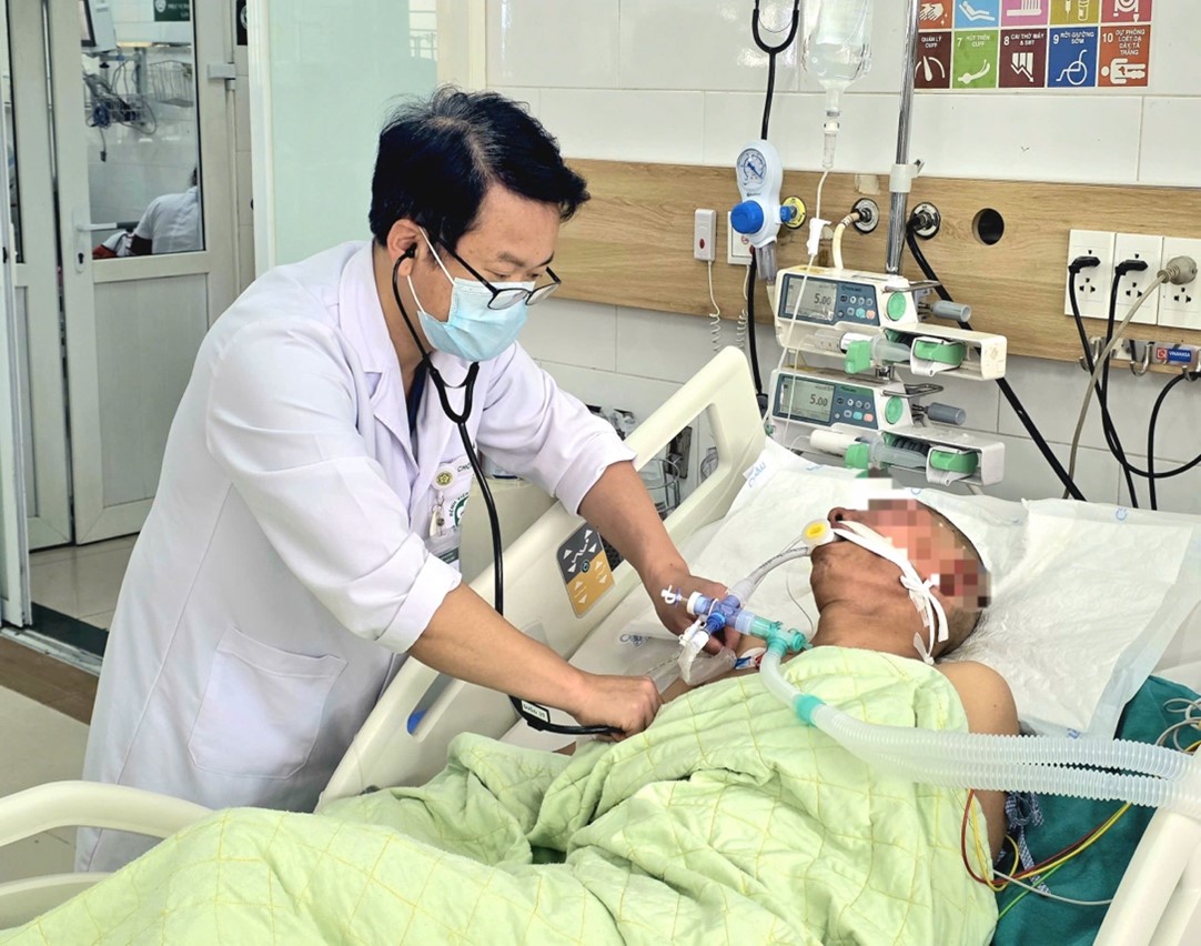 Ngộ độc khí CO, chồng tử vong, vợ nguy kịch - Ảnh 1.