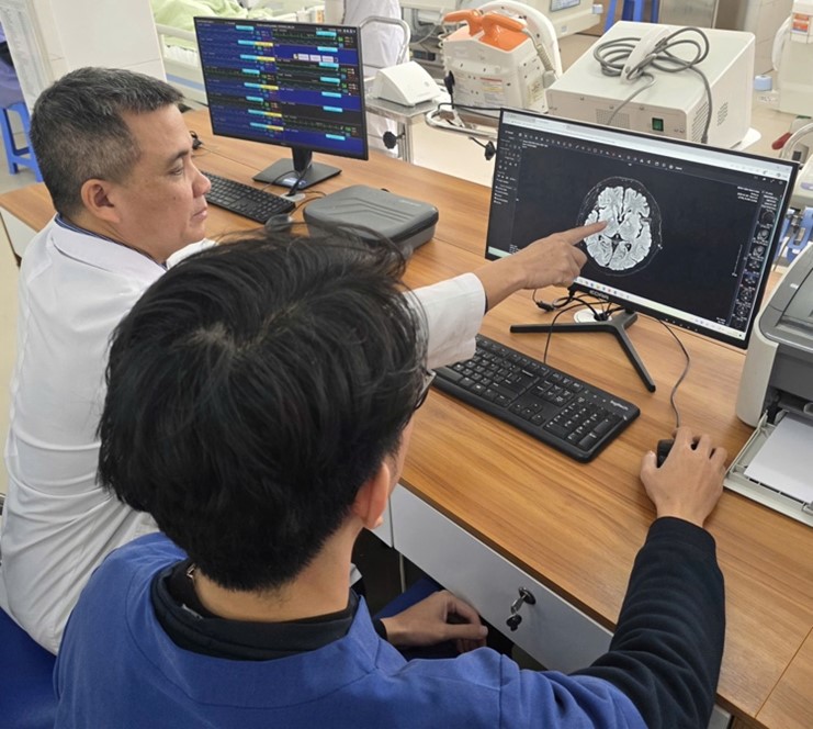 Ngộ độc khí CO, chồng tử vong, vợ nguy kịch - Ảnh 2.