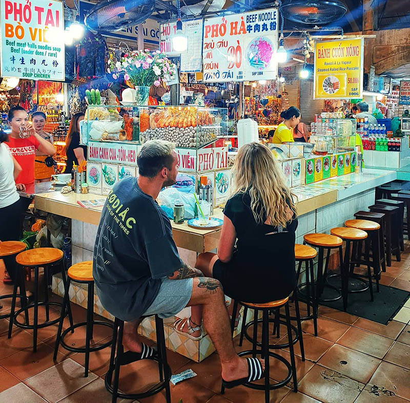 Cảnh tượng ngay lúc này tại khu chợ hơn 100 tuổi giữa TP.HCM: Nhiều người không tin vào mắt mình - Ảnh 10.