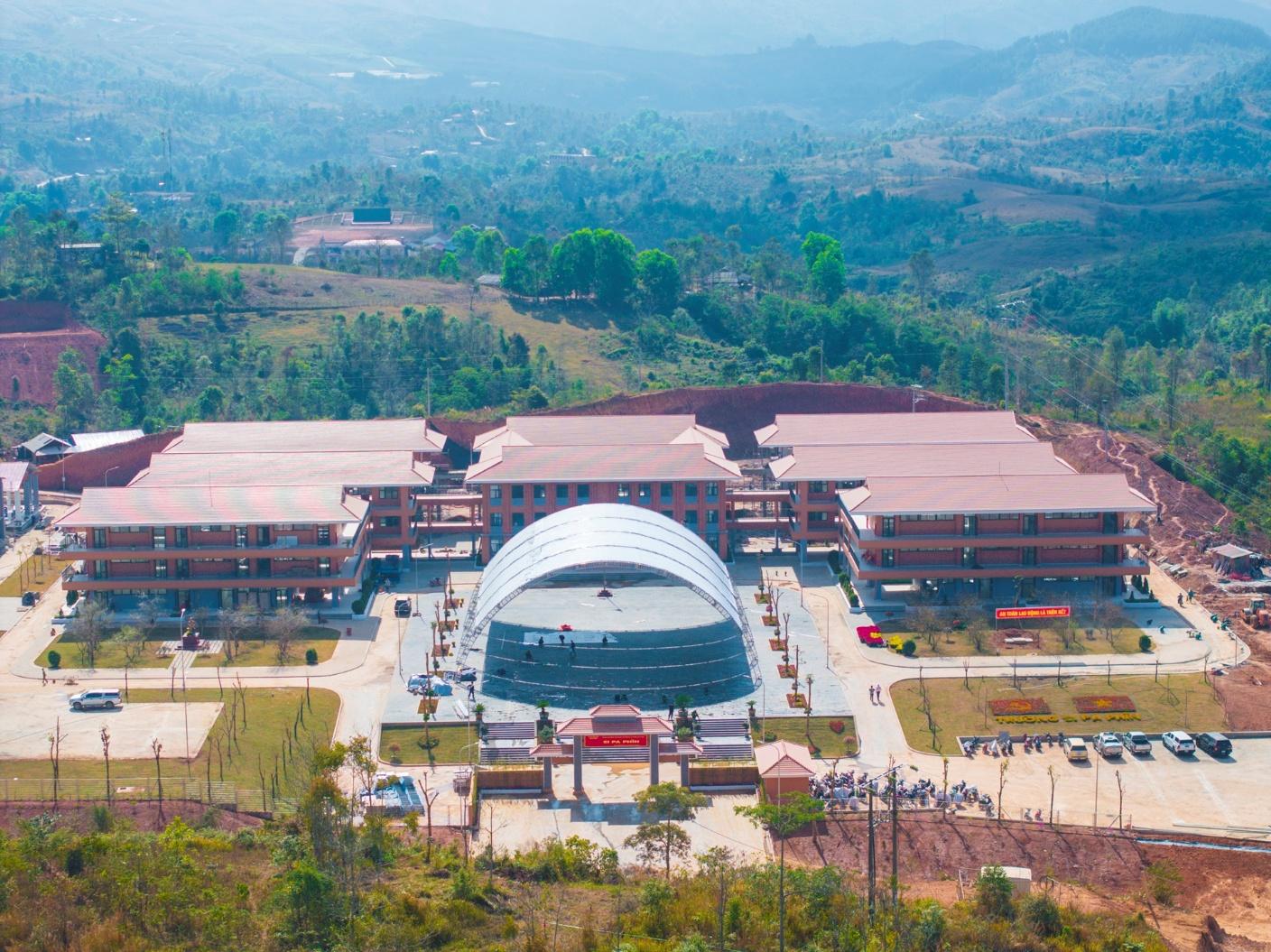 Cận cảnh trường phổ thông hiện đại nhất vùng biên giới phía Bắc: Rộng 6,88 ha, vốn đầu tư 230 tỷ đồng - Ảnh 3.