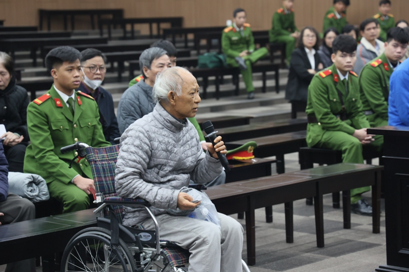 Đề nghị phạt cựu Tổng gi&aacute;m đốc Tổng c&ocirc;ng ty Xi măng Việt Nam 15 - 17 năm t&ugrave; - Ảnh 1.