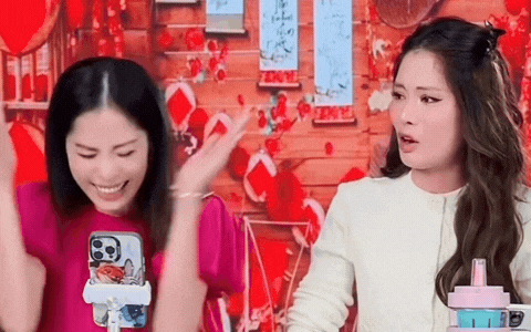 Căng: Nam Em và Nam Anh cãi nhau dữ dội, livestream bán hàng phải tắt đột ngột- Ảnh 2. Căng: Nam Em và Nam Anh cãi nhau dữ dội, livestream bán hàng phải tắt đột ngột- Ảnh 2.