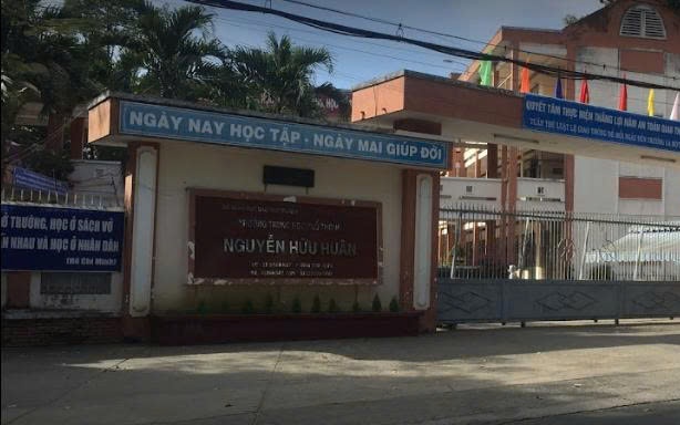 Thêm loạt trường học ở TPHCM dừng bữa ăn bán trú trước nghi vấn thực phẩm không an toàn  - Ảnh 3.