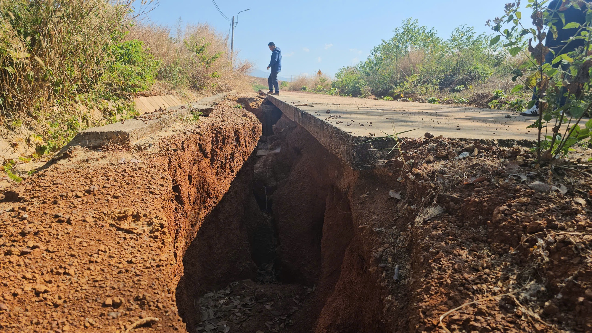 Dự án 60 tỉ đồng ở Quảng Ngãi xuống cấp nghiêm trọng sau khi hoàn thành - Ảnh 4. Dự án 60 tỉ đồng ở Quảng Ngãi xuống cấp nghiêm trọng sau khi hoàn thành - Ảnh 4.