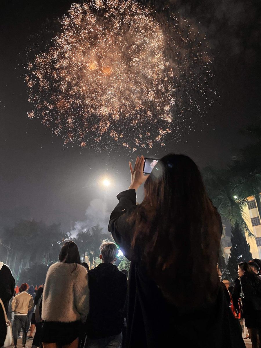 Càng ngày càng thích Tết Dương lịch hơn Tết Âm lịch: Quan điểm gây tranh cãi - Ảnh 3. Càng ngày càng thích Tết Dương lịch hơn Tết Âm lịch: Quan điểm gây tranh cãi - Ảnh 3.