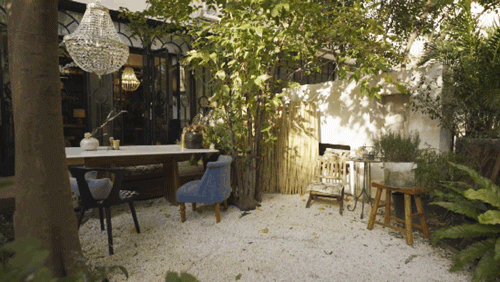 Thuê nhà nhỏ vẫn sống như biệt thự: Mẹ đơn thân biến ban công - sân hẹp thành khu vườn xanh mướt- Ảnh 5. Thuê nhà nhỏ vẫn sống như biệt thự: Mẹ đơn thân biến ban công - sân hẹp thành khu vườn xanh mướt- Ảnh 5.