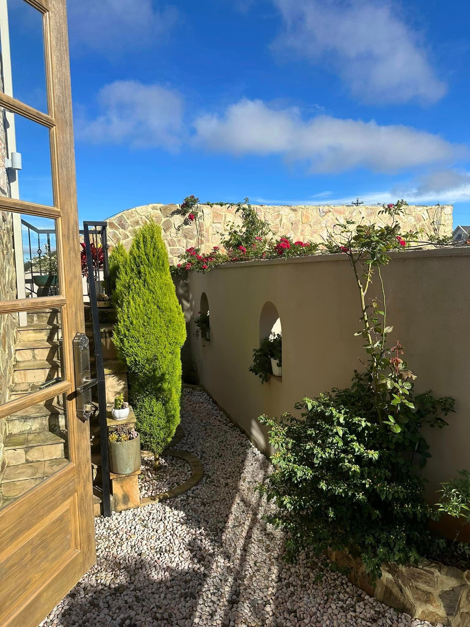 - Ảnh 10. - Ảnh 10.