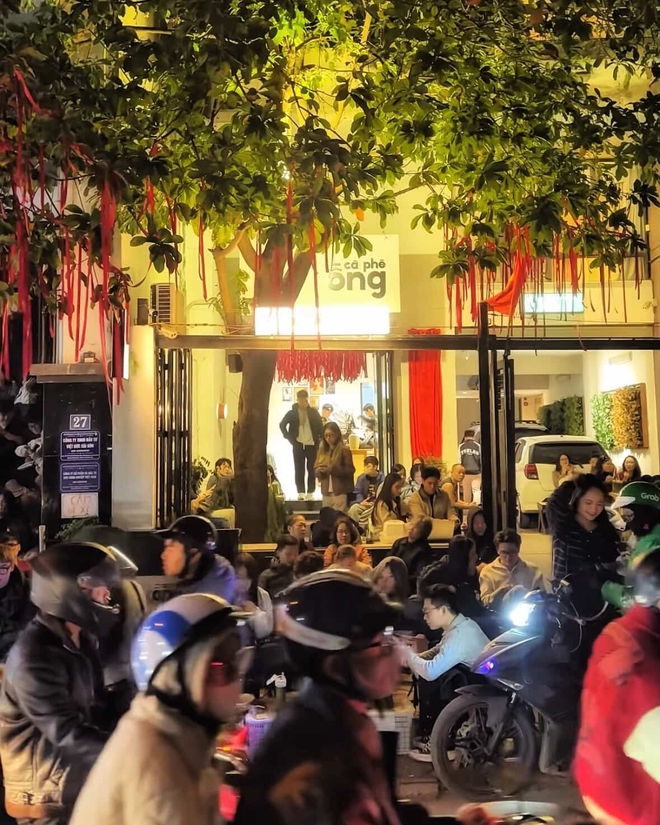 Tết Dương lịch “ăn nên làm ra”: Quán cafe, photobooth, thời trang doanh thu tăng 2-3 lần, xe ôm công nghệ kiếm 1,5 triệu/5 tiếng - Ảnh 2. Tết Dương lịch “ăn nên làm ra”: Quán cafe, photobooth, thời trang doanh thu tăng 2-3 lần, xe ôm công nghệ kiếm 1,5 triệu/5 tiếng - Ảnh 2.