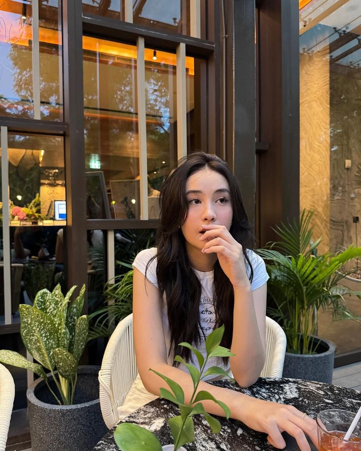 Càng ngày càng thích Tết Dương lịch hơn Tết Âm lịch: Quan điểm gây tranh cãi - Ảnh 2. Càng ngày càng thích Tết Dương lịch hơn Tết Âm lịch: Quan điểm gây tranh cãi - Ảnh 2.