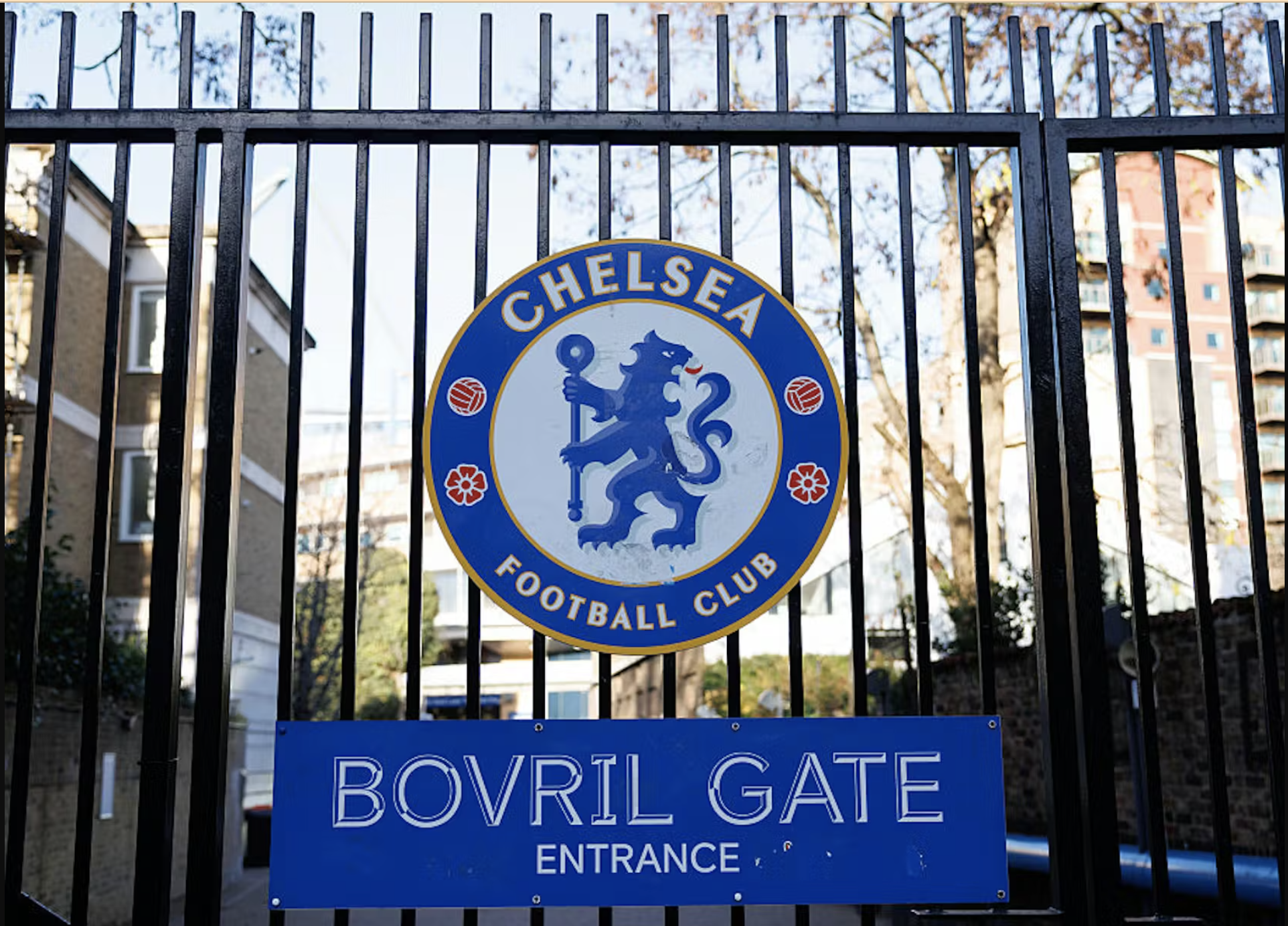 CĐV Chelsea lên kế hoạch biểu tình phản đối giới chủ đội bóng - Ảnh 2.