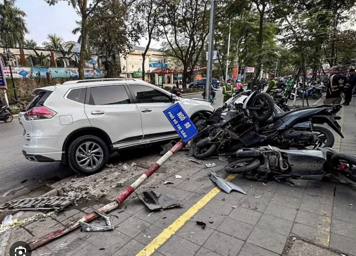 Tai nạn giao thông ngày nghỉ Tết Dương lịch 2026 làm 16 người tử vong - Ảnh 1. Tai nạn giao thông ngày nghỉ Tết Dương lịch 2026 làm 16 người tử vong - Ảnh 1.