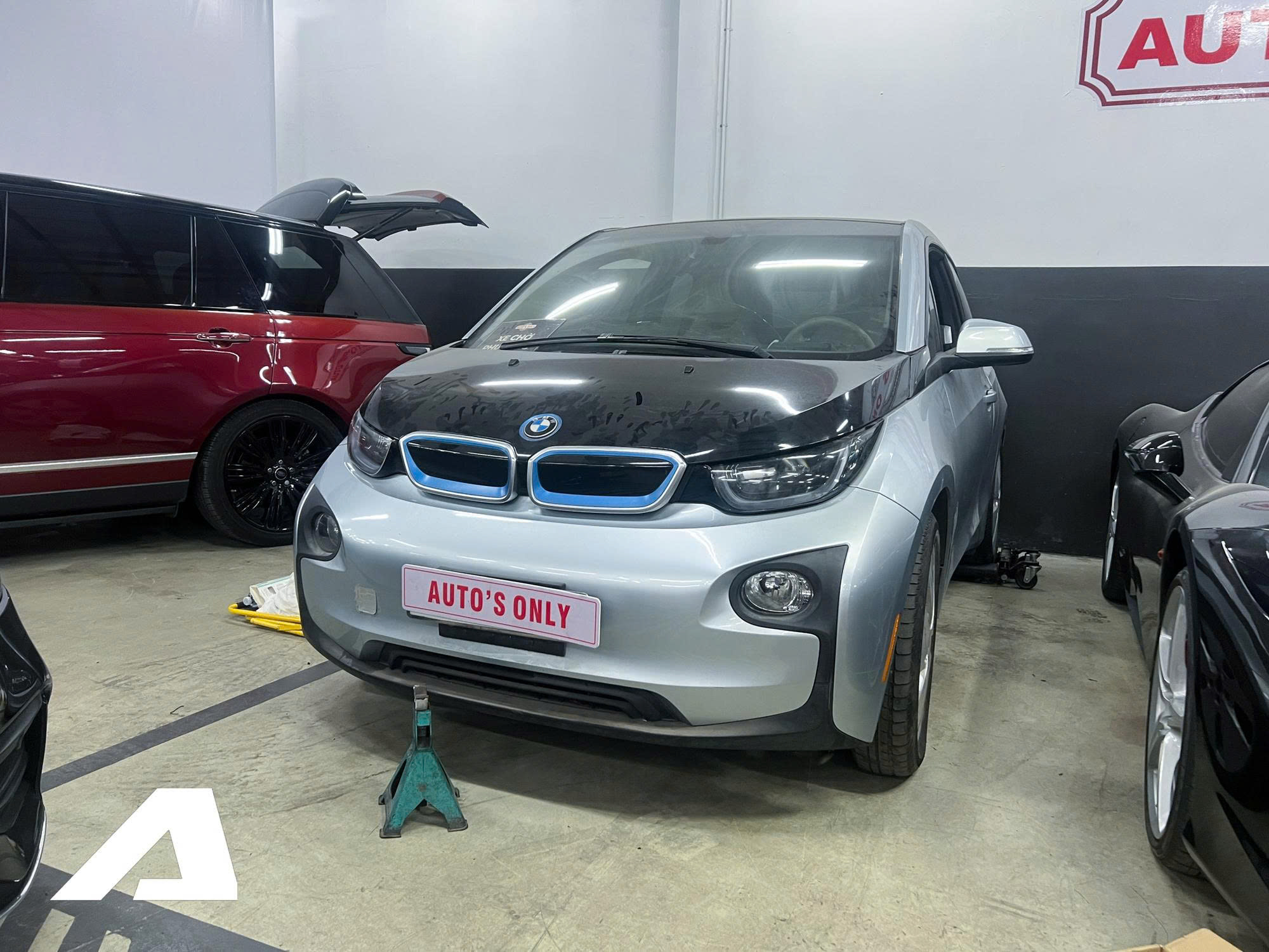 10 năm BMW i3 về Việt Nam: Thay pin gần 1 tỷ đồng, gấp 5 lần đại tu xe xăng c&ugrave;ng cỡ- Ảnh 1.