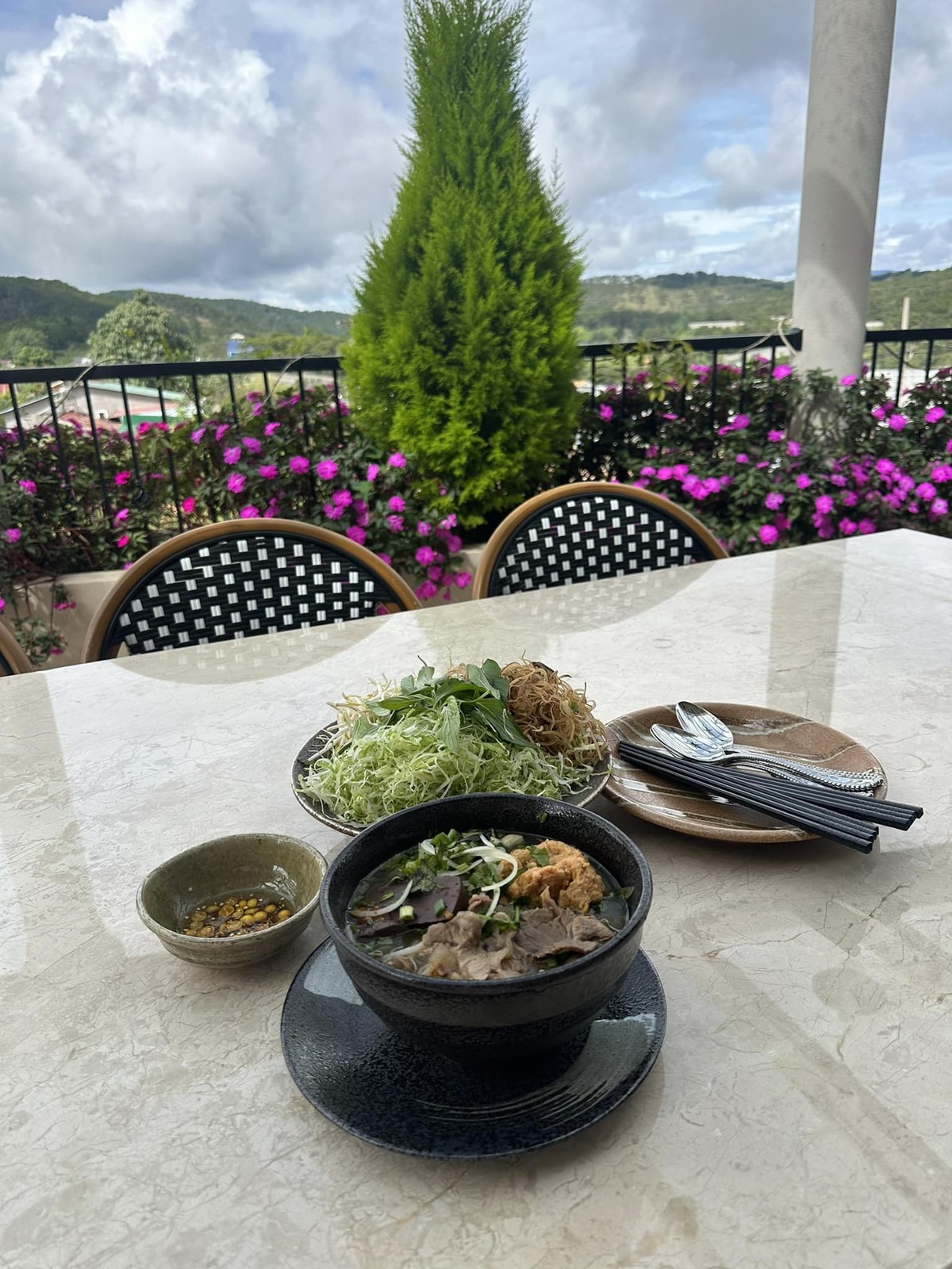 - Ảnh 11. - Ảnh 11.