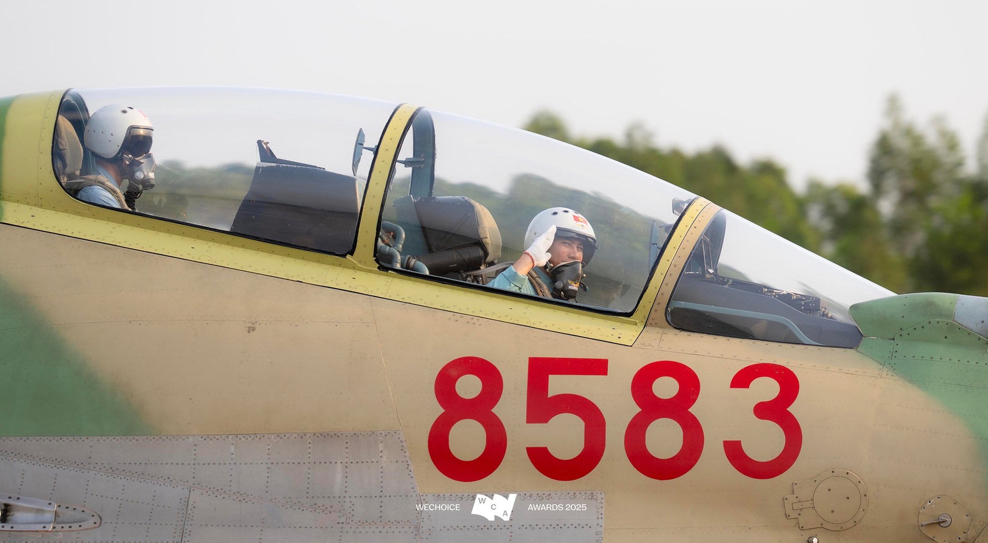 Đại tá - Phi công cấp 1 Nguyễn Thế Dũng: Bay trên bầu trời bình yên chào mừng Đại lễ Quốc gia- Ảnh 10.