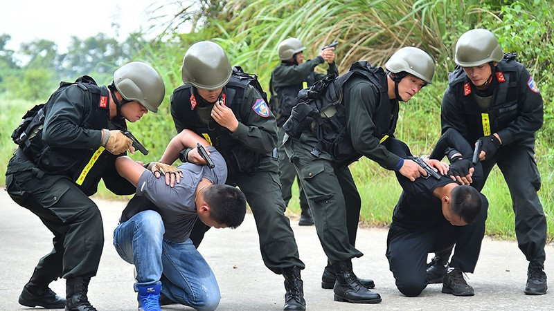Bộ trưởng Công an quyết định thưởng cá nhân phòng chống tội phạm tối đa 20 triệu đồng - Ảnh 1.