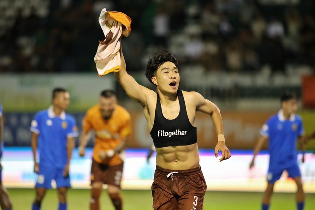 Ảnh cũ của Lý Đức gây bão mạng- Ảnh 2.