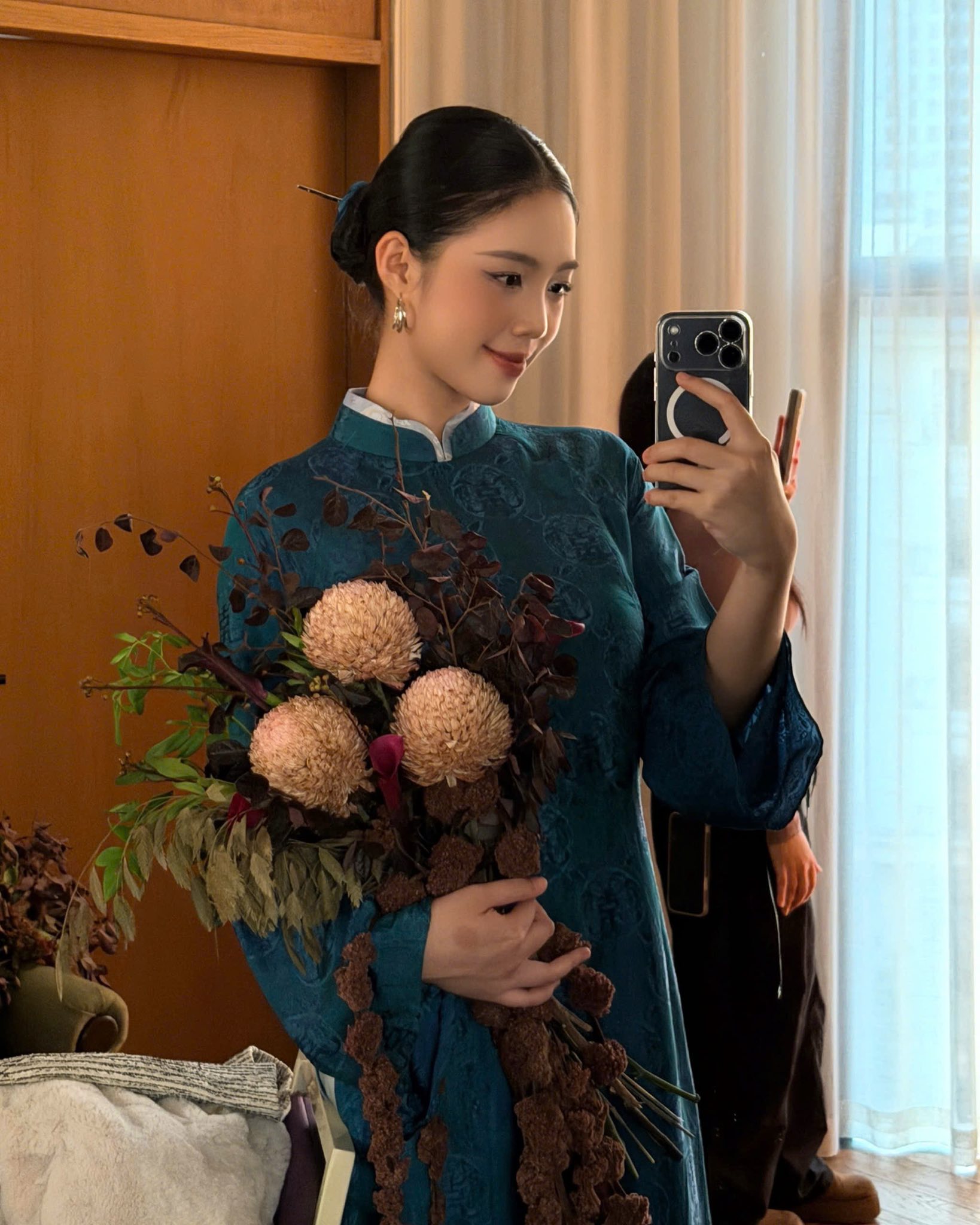 Mỹ nhân cao 1m70 mang quân hàm thiếu úy lọt top tìm kiếm với Đình Bắc: Từ gia thế đến học vấn đều đỉnh cao - Ảnh 7.