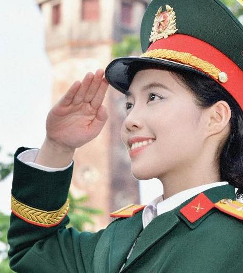 Đình Bắc tíu tít nói cười cùng Á hậu Châu Anh, netizen rần rần "đẩy thuyền", đòi mang kịch bản ngôn tình cho cặp đôi - Ảnh 4.