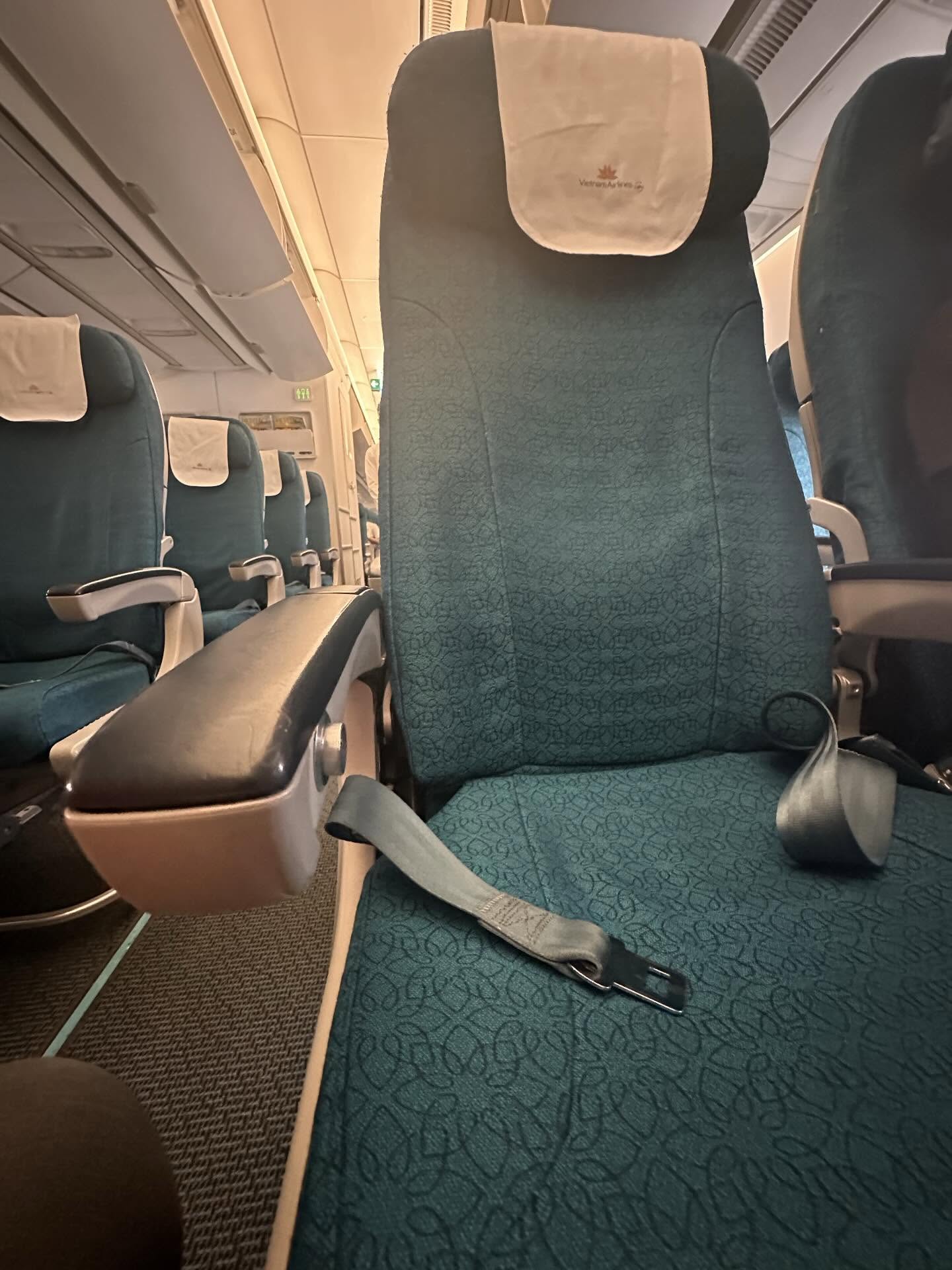 Đi Máy Bay Tết 2026 Cần Lưu Ý Về Cổng Sạc Máy Bay Để Đảm Bảo An Toàn - Ảnh 1.