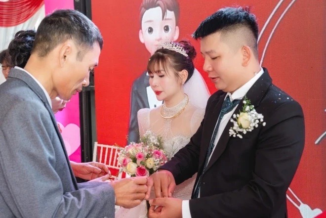 Chồng mất vì tai nạn, người phụ nữ tái hôn sau 7 năm ở vậy nuôi con: Bất ngờ câu nói của bố mẹ chồng cũ - Ảnh 2.