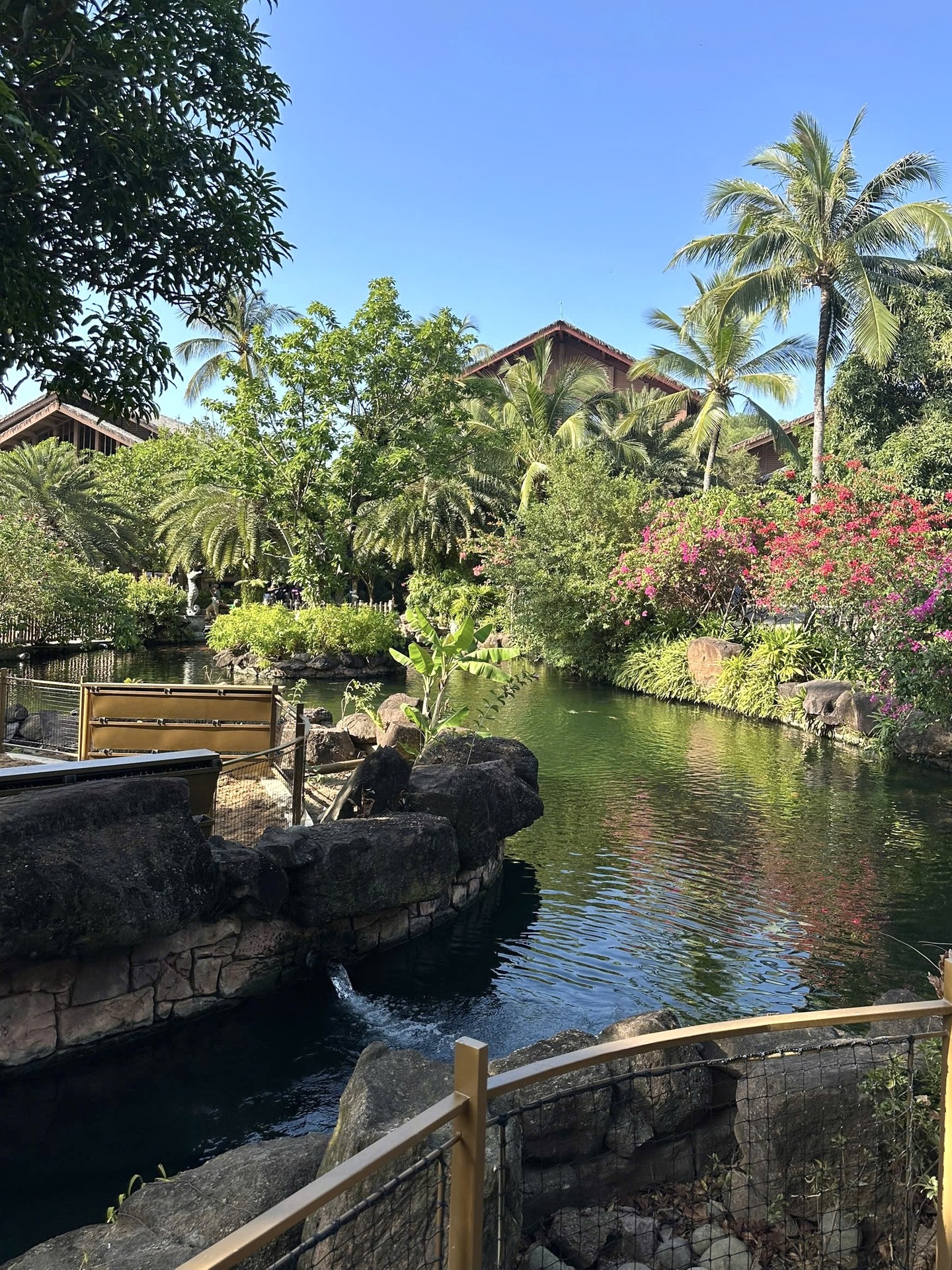 Tốn 1 triệu đồng mới được quyền mua một ly Phê La, chi nhánh mới khiến khách nghe xong muốn quay xe gấp- Ảnh 6.