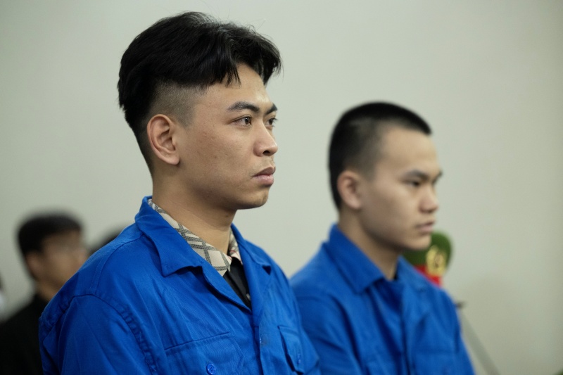 &ldquo;Tổng t&agrave;i&rdquo; li&ecirc;n tục phủ nhận x&uacute;i giục đ&aacute;nh người, lời khai tại t&ograve;a đối lập ho&agrave;n to&agrave;n với "đ&agrave;n em"- Ảnh 3.