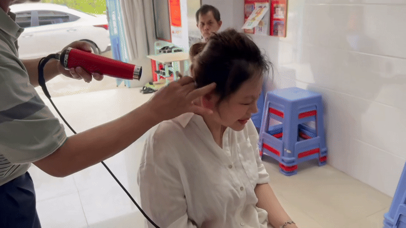 Tình trạng của diễn viên Lê Giang- Ảnh 1. Tình trạng của diễn viên Lê Giang- Ảnh 1.