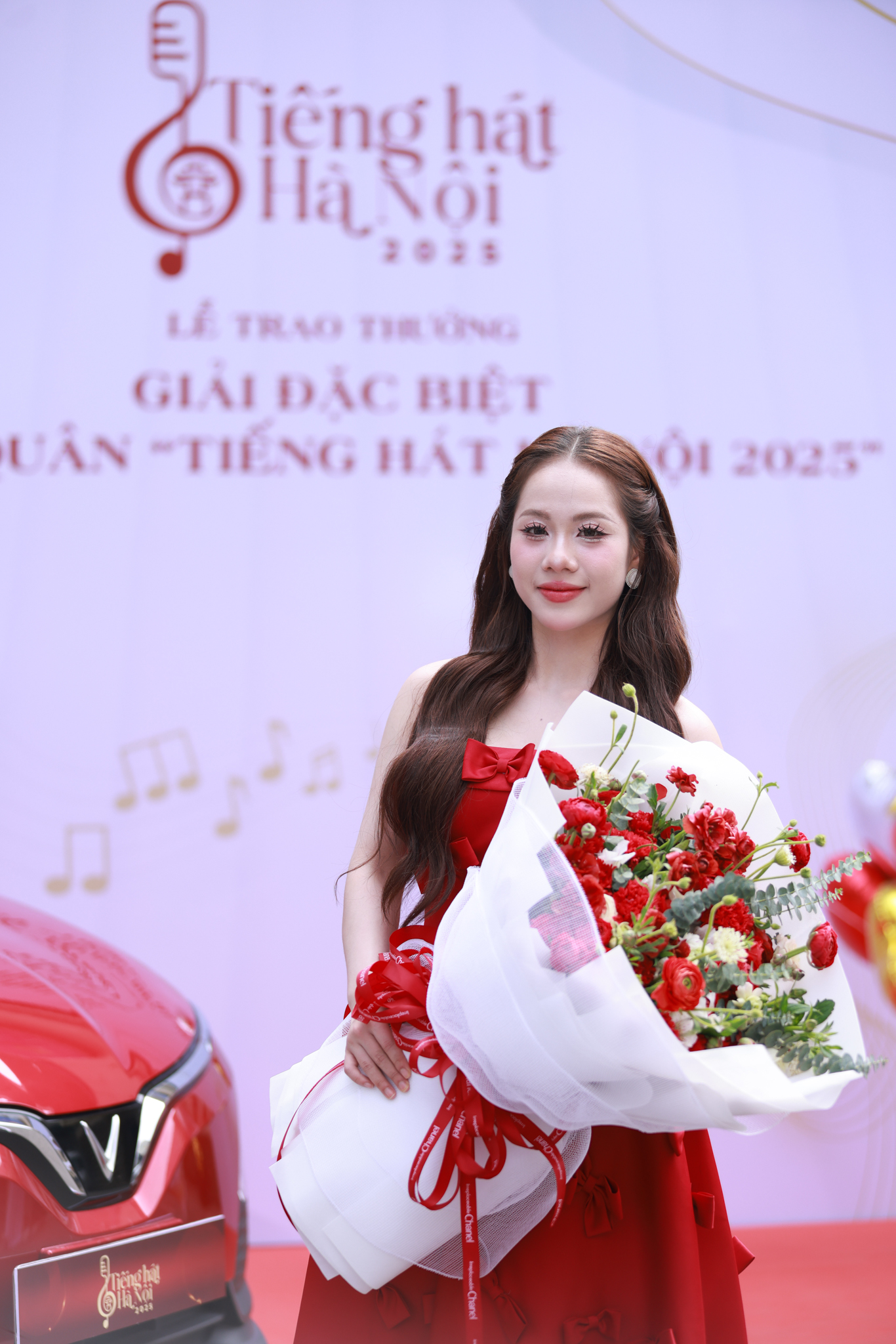 Quán quân Đào Lê Phương Chi nhận giải thưởng "khủng" - Ảnh 3.