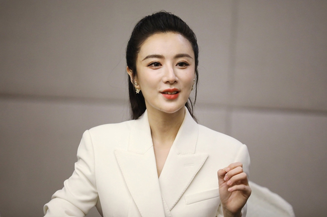 Sụp đổ vì vụ trốn thuế hơn 4.800 tỷ đồng, một “sao hạng A” giới livestream bí mật trở lại sau 3 năm biến mất?- Ảnh 2.