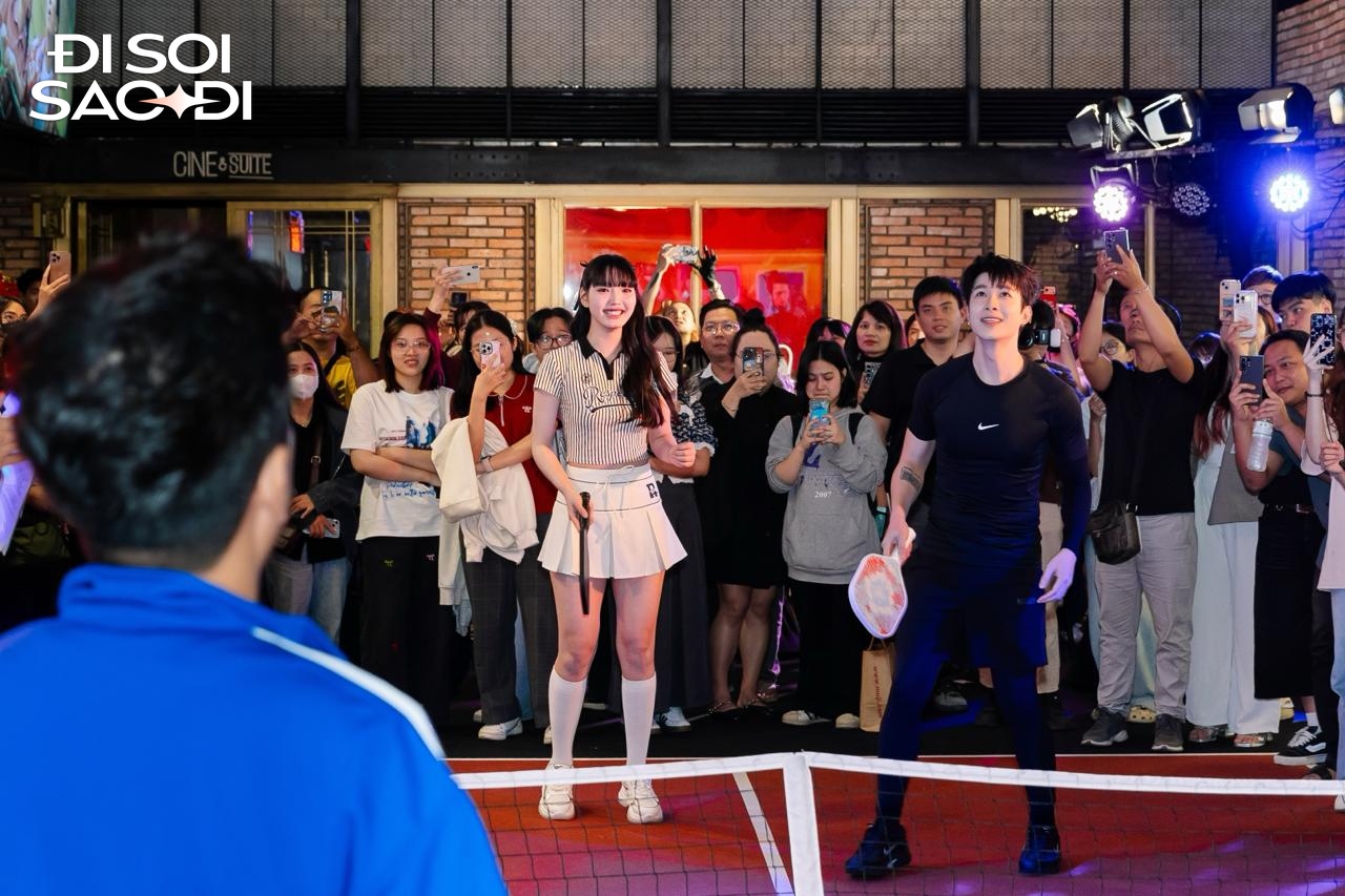 Danh tính cô gái vừa bước ra sân pickleball đã khiến tất cả xuýt xoa: "Không có đẹp nhất chỉ có đẹp hơn” - Ảnh 8. Danh tính cô gái vừa bước ra sân pickleball đã khiến tất cả xuýt xoa: "Không có đẹp nhất chỉ có đẹp hơn” - Ảnh 8.