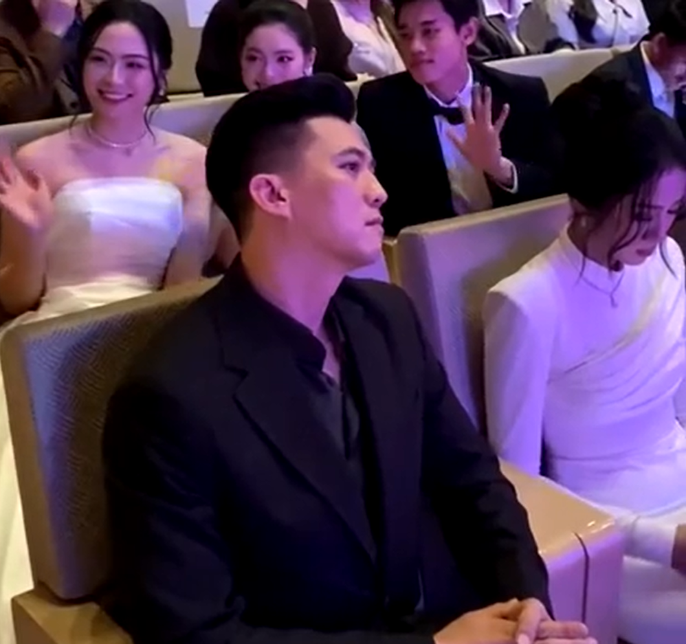 Ánh mắt của Đình Bắc viral, Á hậu Châu Anh vội livestream đính chính- Ảnh 4. Ánh mắt của Đình Bắc viral, Á hậu Châu Anh vội livestream đính chính- Ảnh 4.