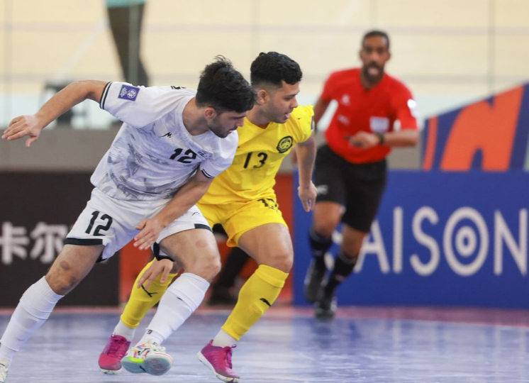 Giải ch&acirc;u &Aacute;: Thua đậm 0-7, tuyển Malaysia bị loại sớm theo kịch bản &ecirc; chề - Ảnh 1.