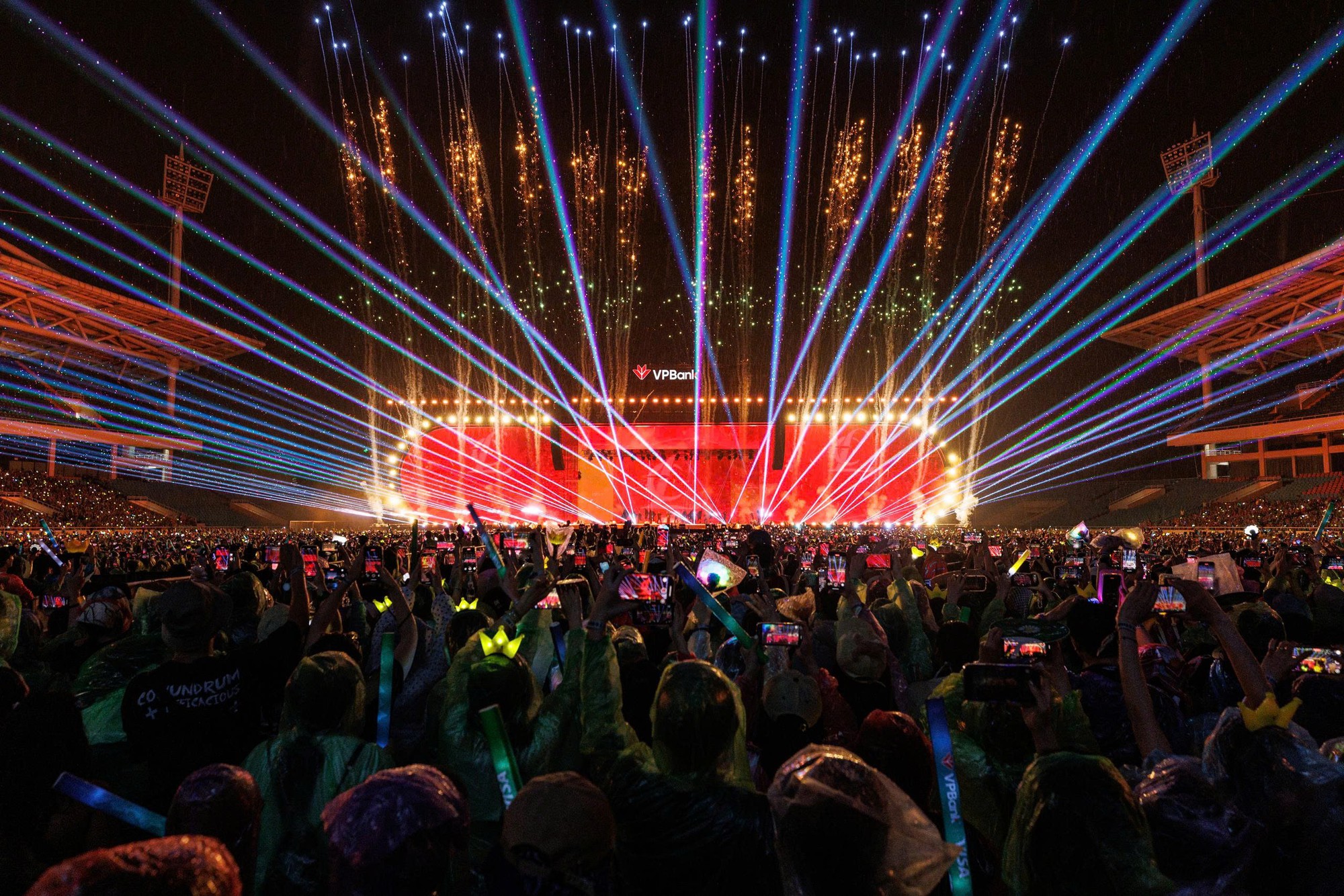 Từ nội lực thương hiệu Việt đến tầm v&oacute;c quốc tế: H&agrave;nh tr&igrave;nh &ldquo;vươn m&igrave;nh ra biển lớn&rdquo; tại WeChoice 2025 - Ảnh 4.