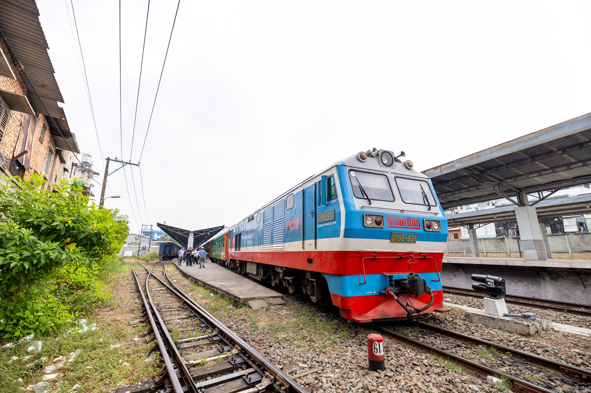 Chuyến tàu mới nhất của đường sắt Việt Nam: Mới chạy được 1 ngày, không gian trên tàu gây chú ý - Ảnh 4.