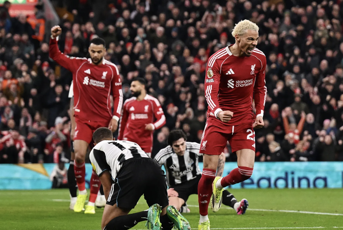 Liverpool ngược dòng đánh bại Newcastle tại Anfield - Ảnh 3.