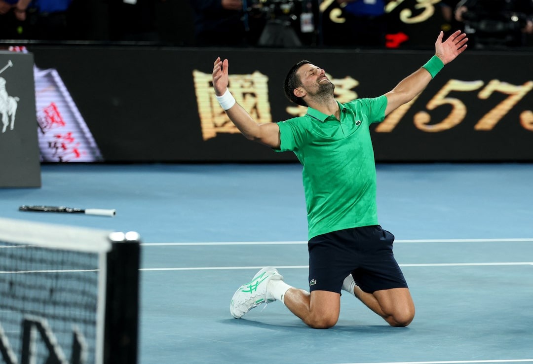 Djokovic đ&aacute;nh bại Sinner sau 4 giờ 9 ph&uacute;t nghẹt thở để thẳng tiến chung kết Australian Open- Ảnh 1.