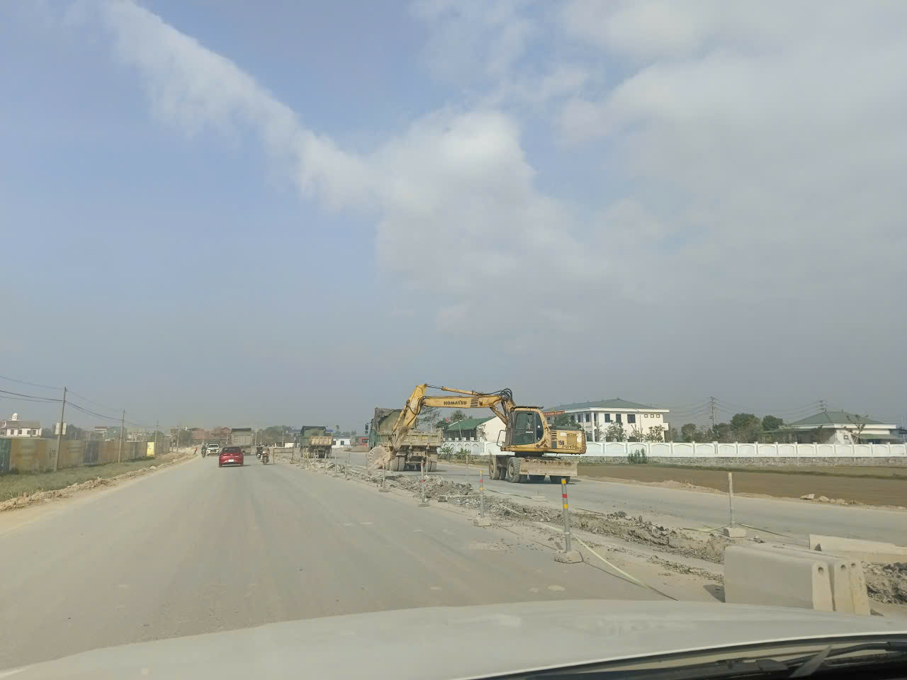 Dự án 500 tỉ đồng chậm tiến độ: Lãnh đạo Nghệ An bị yêu cầu kiểm điểm - Ảnh 8. Dự án 500 tỉ đồng chậm tiến độ: Lãnh đạo Nghệ An bị yêu cầu kiểm điểm - Ảnh 8.