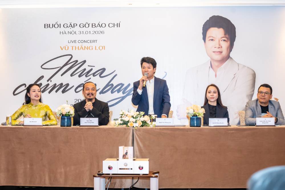 Phó giám đốc, NSƯT Vũ Thắng Lợi: "Tôi chưa dám trả lời ngay, phải xin ý kiến vợ" - Ảnh 2.