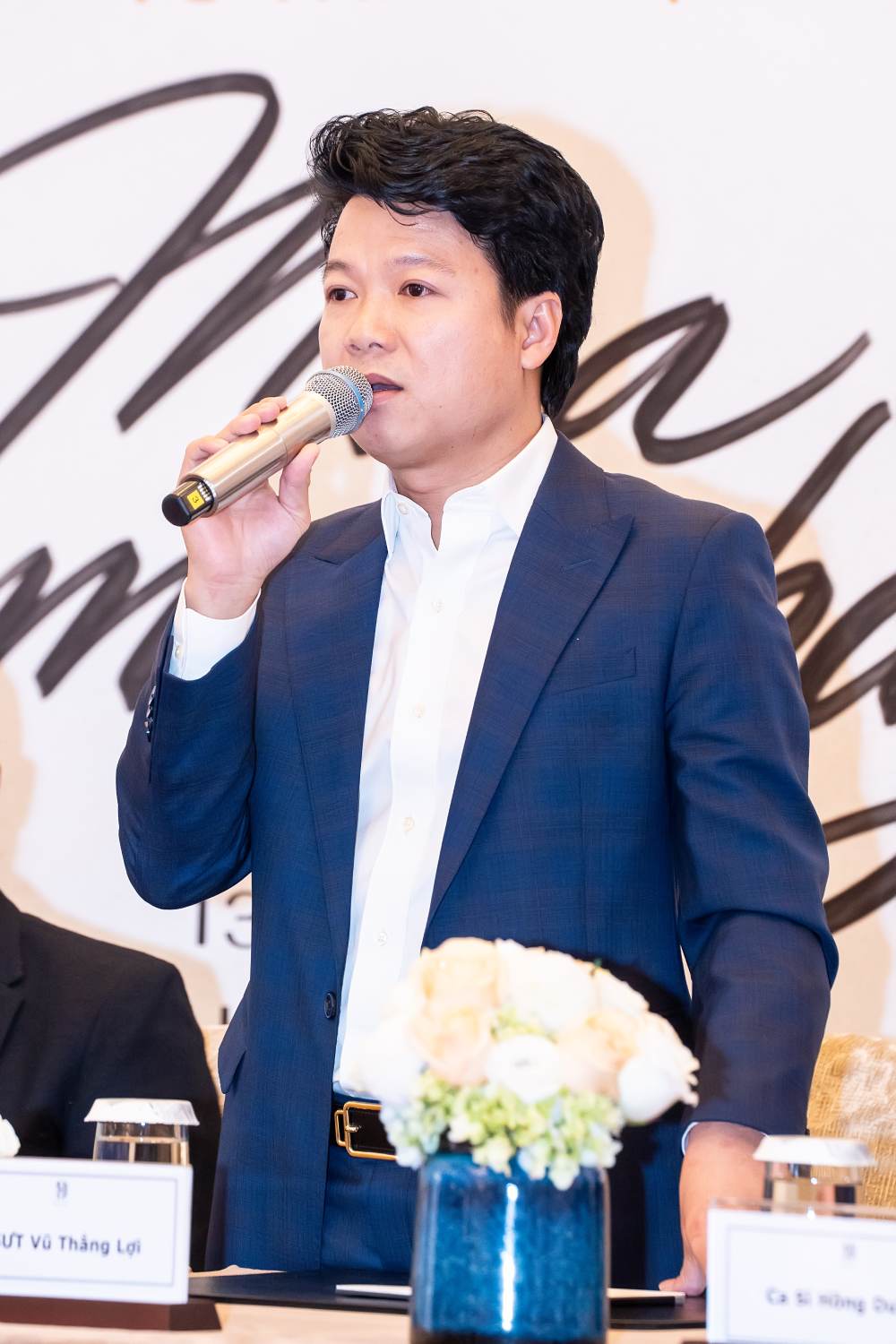 Phó giám đốc, NSƯT Vũ Thắng Lợi: "Tôi chưa dám trả lời ngay, phải xin ý kiến vợ" - Ảnh 1.