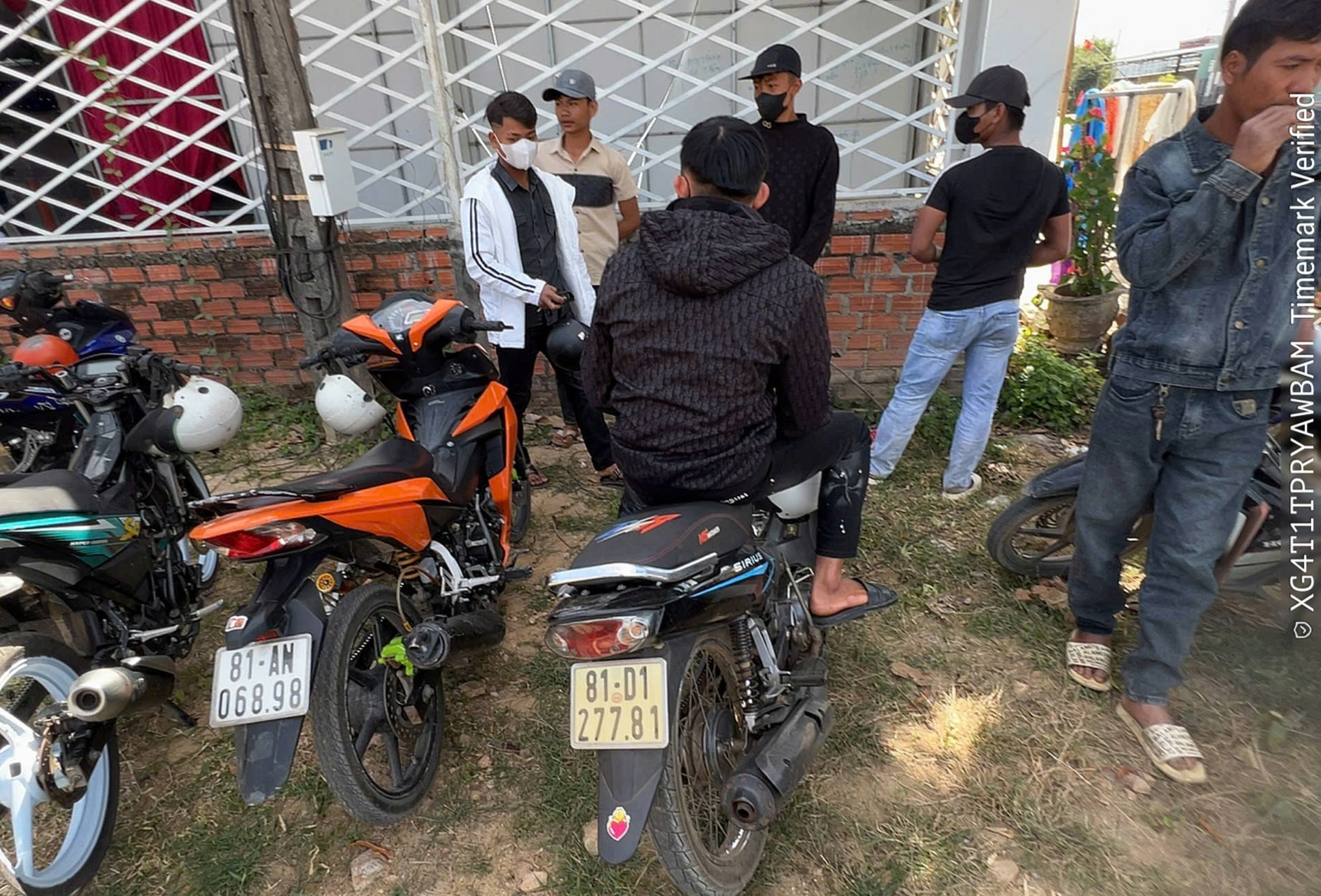 L&agrave;m r&otilde; th&ocirc;ng tin CSGT v&agrave;o đ&aacute;m cưới bắt xe - Ảnh 2.