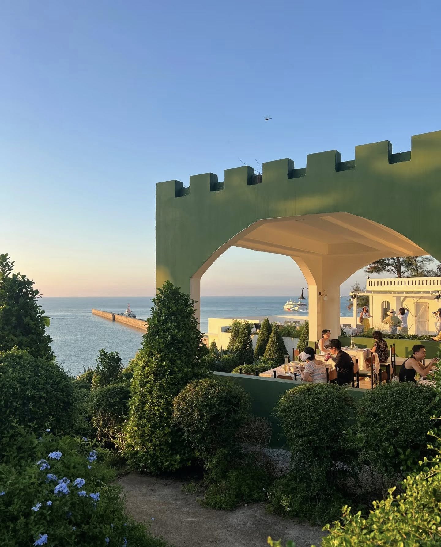 Sự thật về hòn đảo cảnh như phim, được nhận xét "chỉ cần qua cửa khẩu Móng Cái": Nhiều người đã nhầm - Ảnh 6.