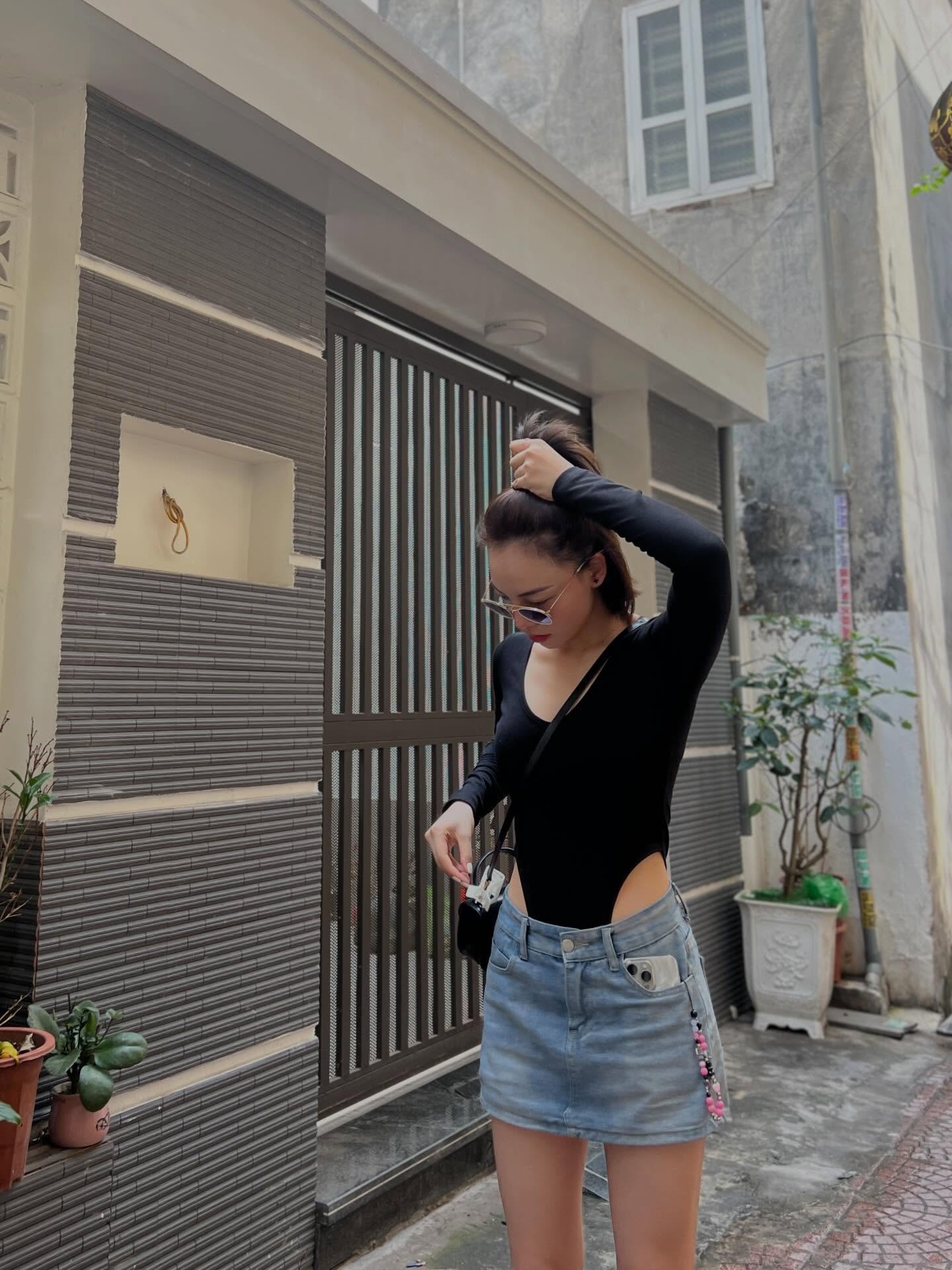 Hotgirl bắn s&uacute;ng Ph&iacute; Thanh Thảo tung ảnh thơ ấu, "bảo chứng" nhan sắc xinh từ nhỏ, chỉ sửa 1 điểm đủ "n&acirc;ng tầm visual" - Ảnh 5.