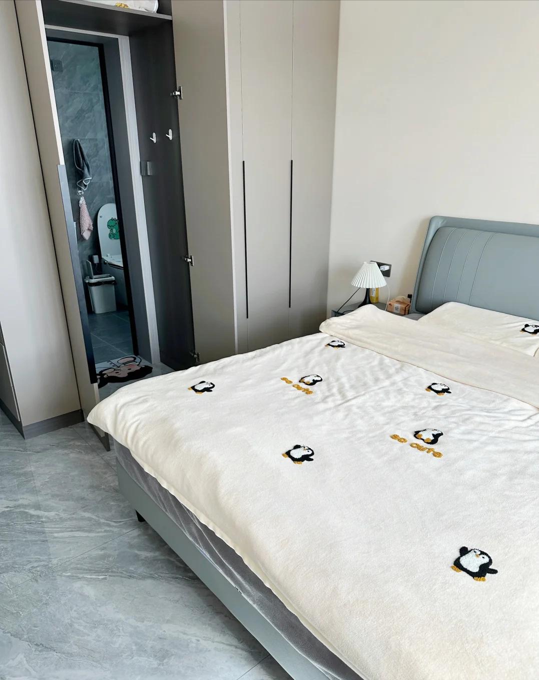 Ông bà dặn: Giường kê sát hai bức tường thì nhà dễ ốm đau - tránh ngay 2 bức tường đại kỵ này- Ảnh 2.