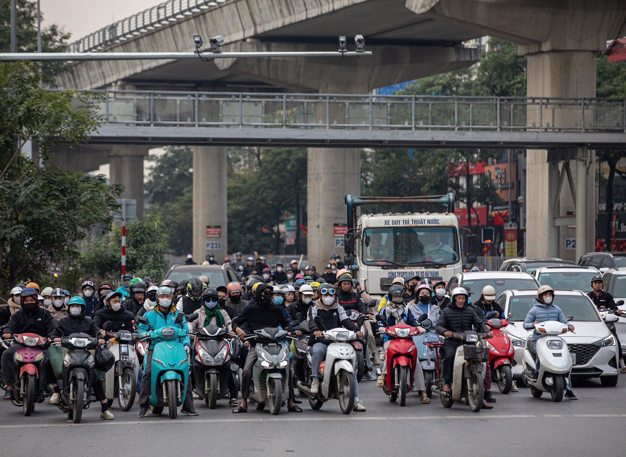 674 lượt phạt nguội ở H&agrave; Nội do camera AI ghi nhận trong 4 ng&agrave;y nghỉ Tết Dương lịch - Ảnh 1.