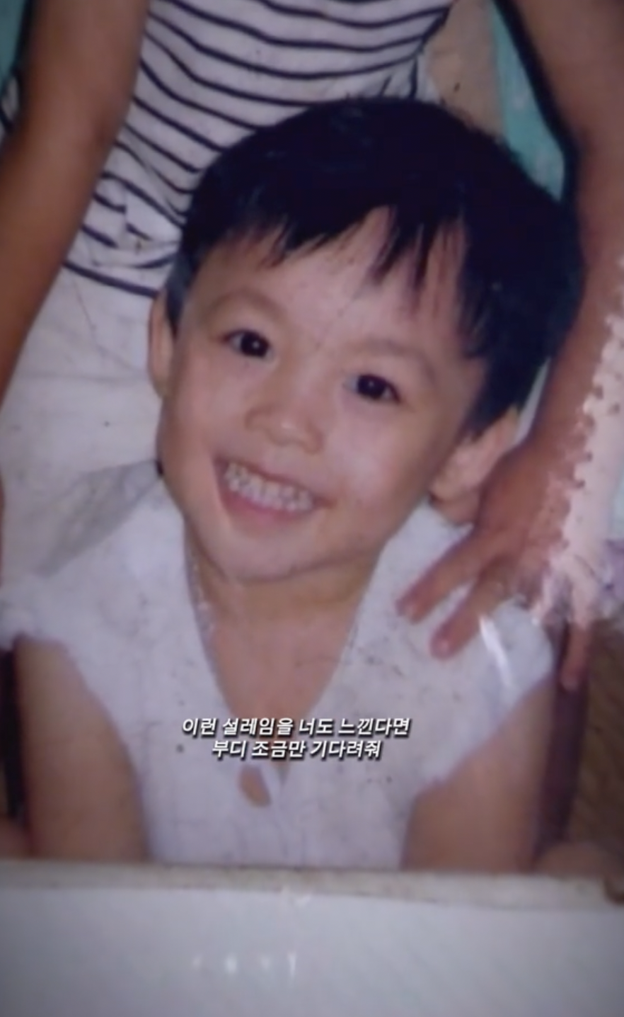 Hotgirl bắn s&uacute;ng Ph&iacute; Thanh Thảo tung ảnh thơ ấu, "bảo chứng" nhan sắc xinh từ nhỏ, chỉ sửa 1 điểm đủ "n&acirc;ng tầm visual" - Ảnh 1.