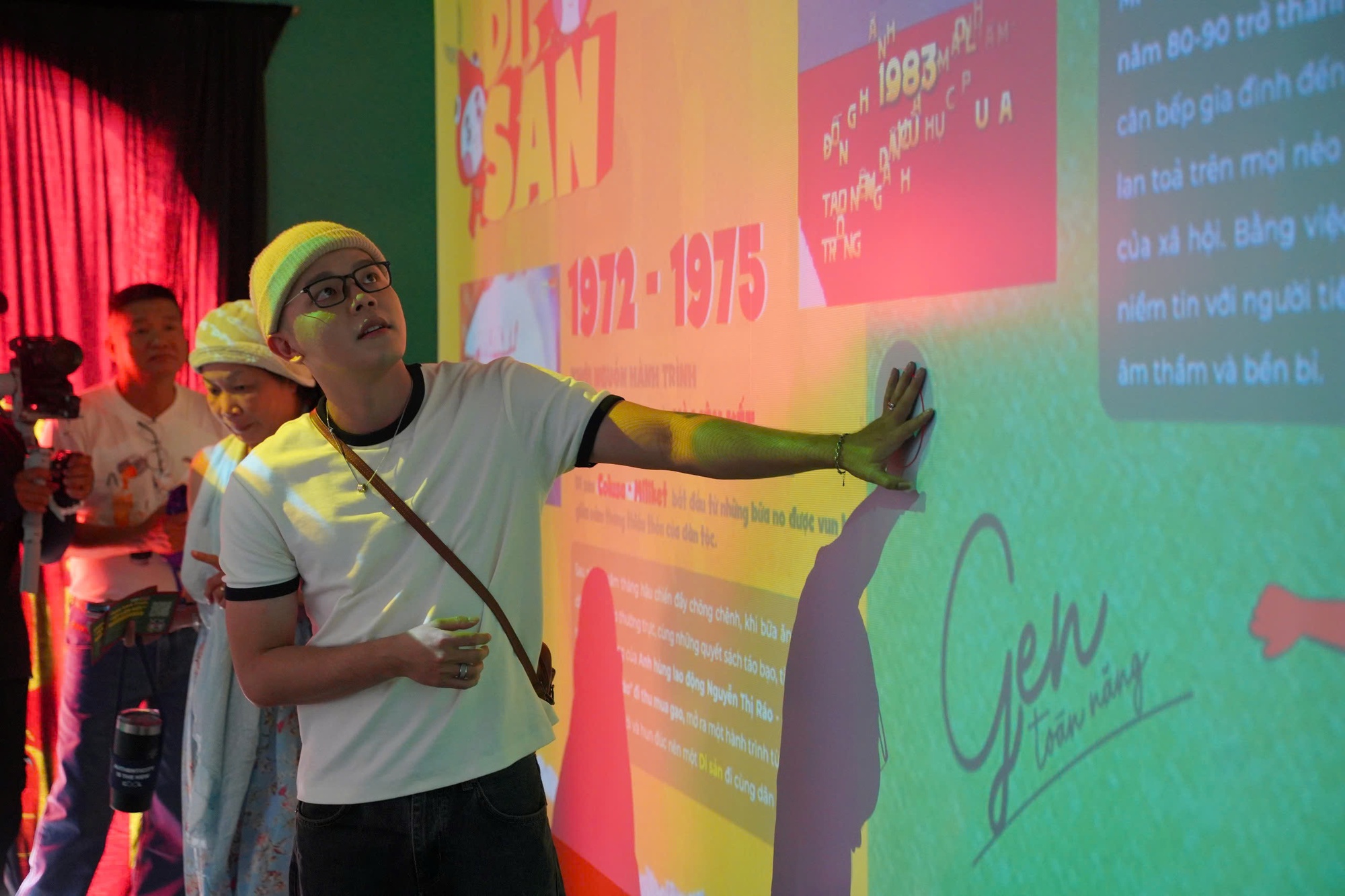 Colusa-Miliket giải bài toán làm mới thương hiệu bằng triển lãm nghệ thuật tại Hozo City Tết Fest 2025 - Ảnh 2. Colusa-Miliket giải bài toán làm mới thương hiệu bằng triển lãm nghệ thuật tại Hozo City Tết Fest 2025 - Ảnh 2.