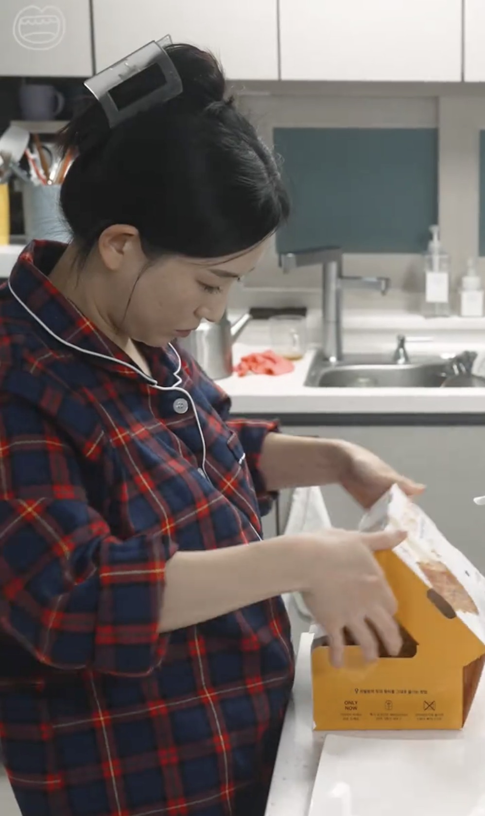 Th&aacute;nh mukbang Hamzy tạm dừng hoạt động để chuẩn bị sinh con - Ảnh 3.